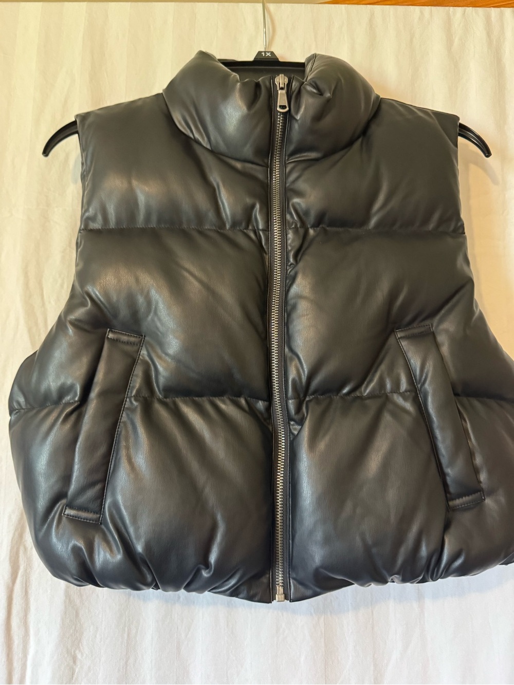 Double Zero Black Faux Leather Puffer Vest – Size S